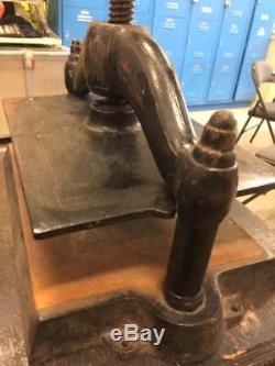 Antique Victorian Cast Iron Book Binding Press Wheel vintage rare