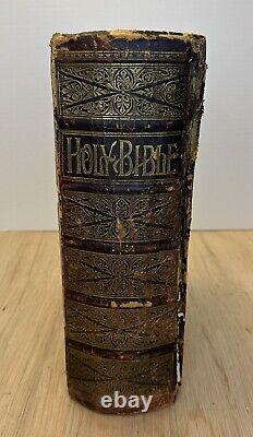 LARGE ANTIQUE 1880's CATHOLIC FAMILY HOLY BIBLE LATIN VULGATE