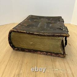 LARGE ANTIQUE 1880's CATHOLIC FAMILY HOLY BIBLE LATIN VULGATE