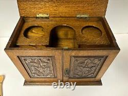 RARE Antique HARRY POTTER HAGRID'S HUT THEMED Magical Cabinet PROMO ARAGOG LOT