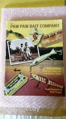 RARE Moonligt Paw Paw Bait Company Fishing Lure Book Reed Stockman & Scot Tougas
